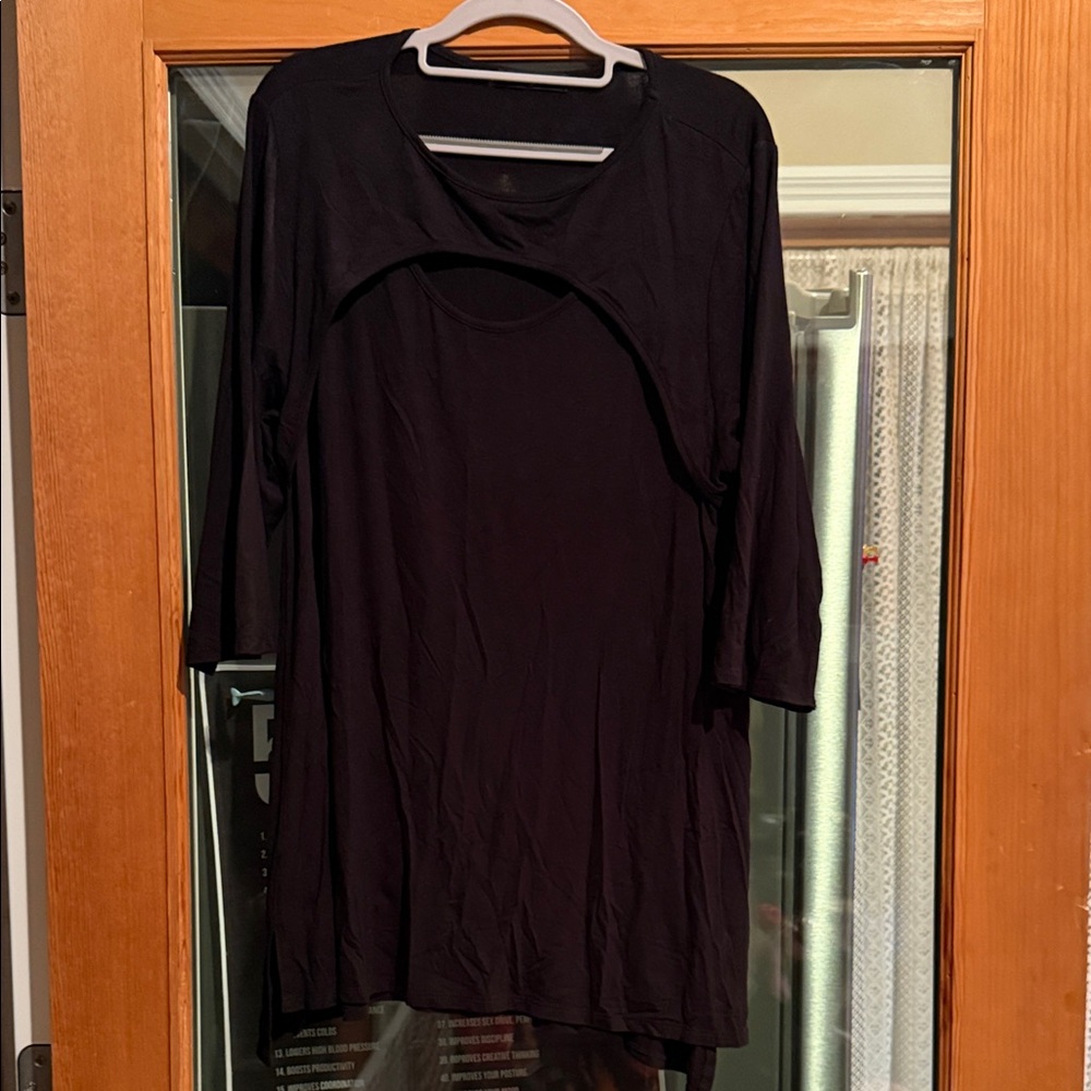 Kim & Cami Elegant Black Blouse